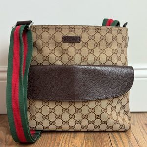 Gucci messenger bag